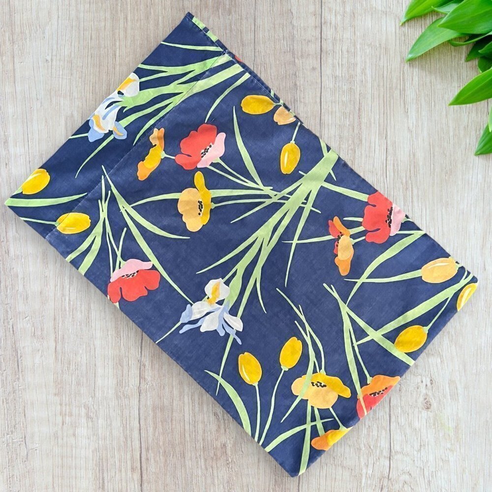 SPRINGMAID Vintage Blue Yellow Flowers Floral Tulip Iris Standard Pillowcase